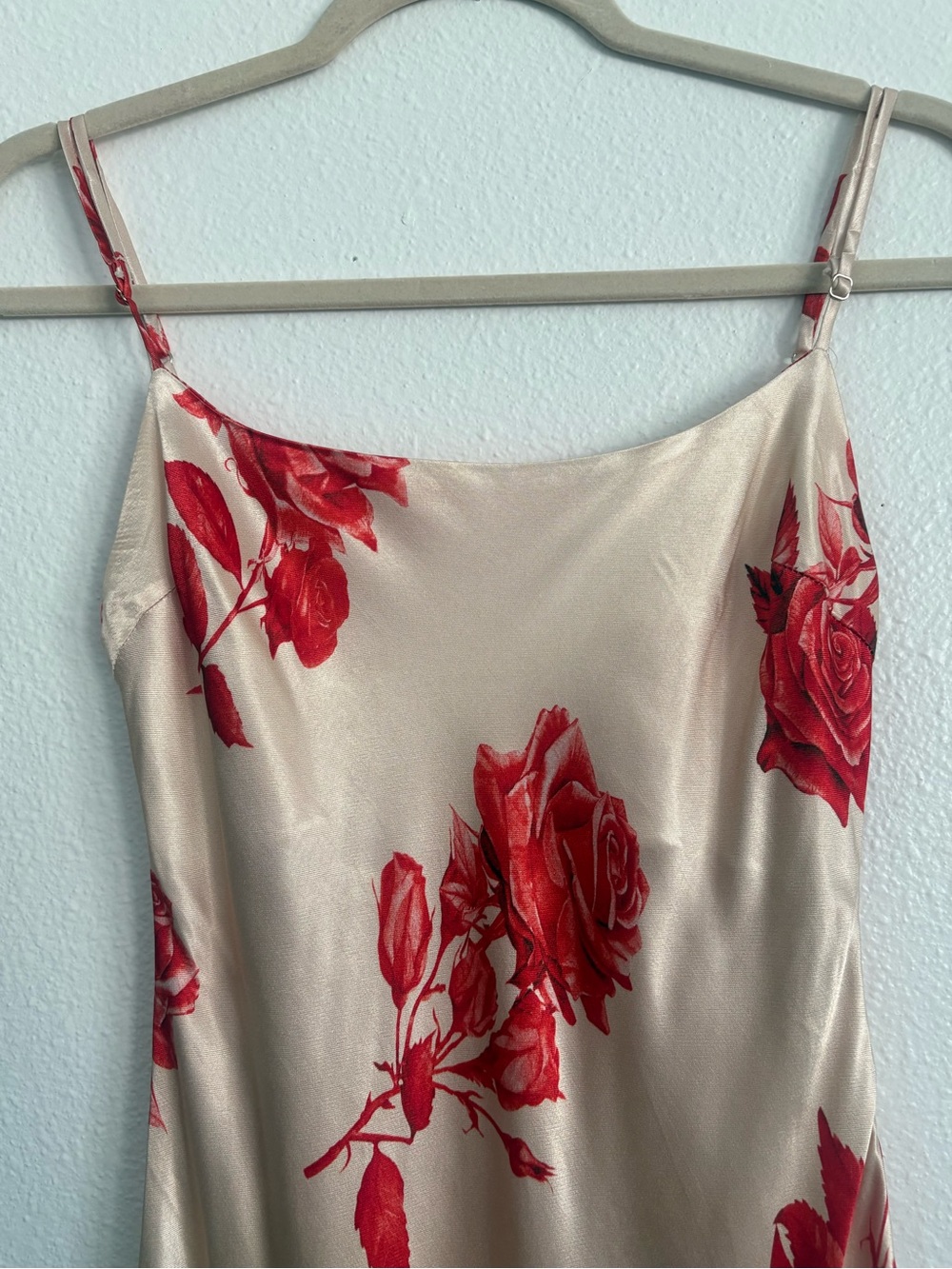 MESHKI Red Rose Champagne Satin Slip Maxi Dress Size S - Picture 7 of 16